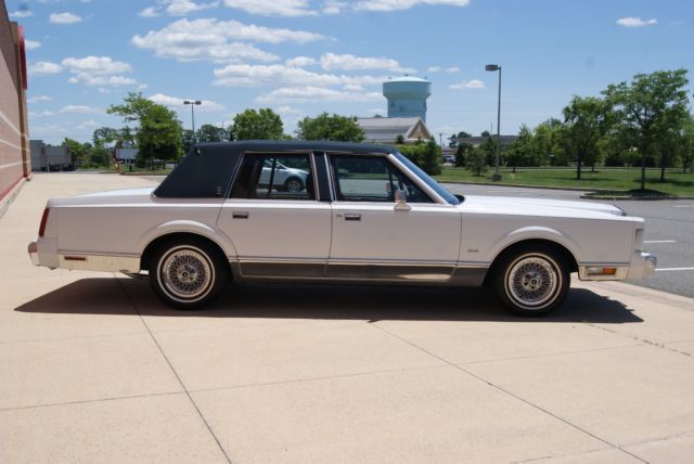 1988 Lincoln Town Car EXECUTIVE - photo 5