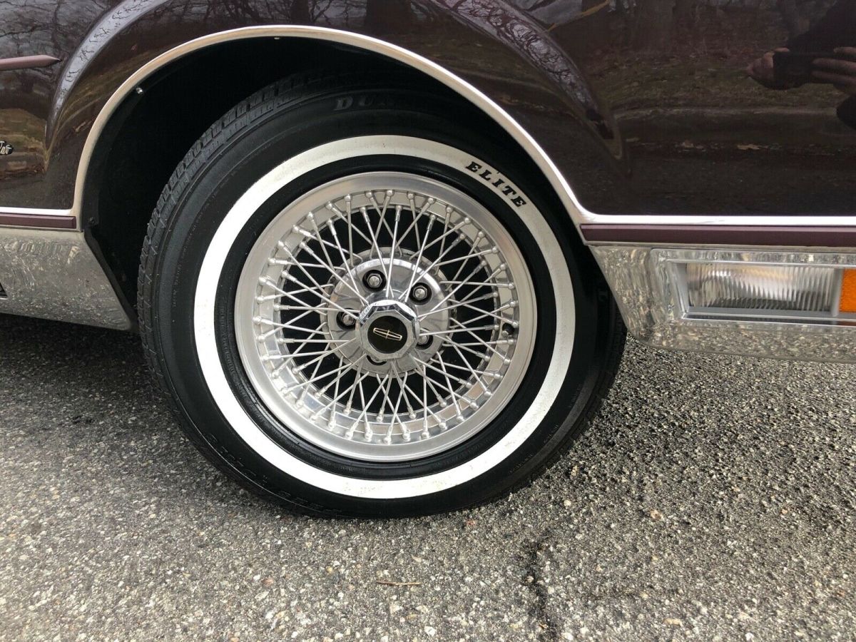 1988 Lincoln Town Car - photo 5
