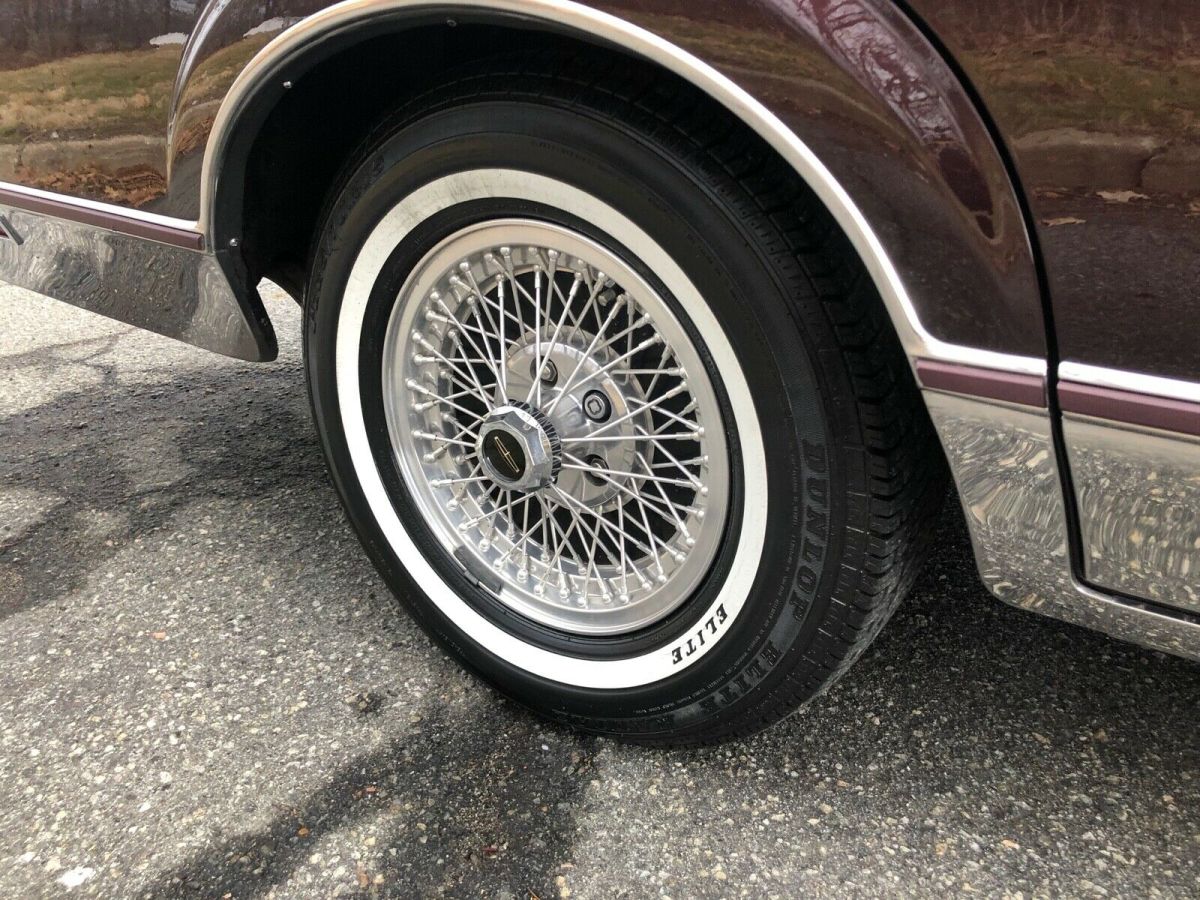 1988 Lincoln Town Car - photo 7