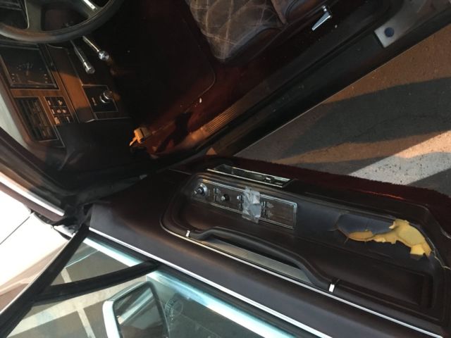 1988 Lincoln Town Car - photo 8