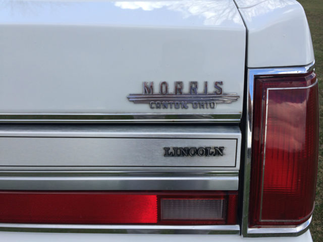 1988 Lincoln Town Car - photo 7