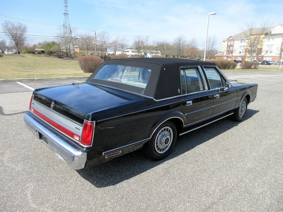 1988 Town Car Signature - photo 10
