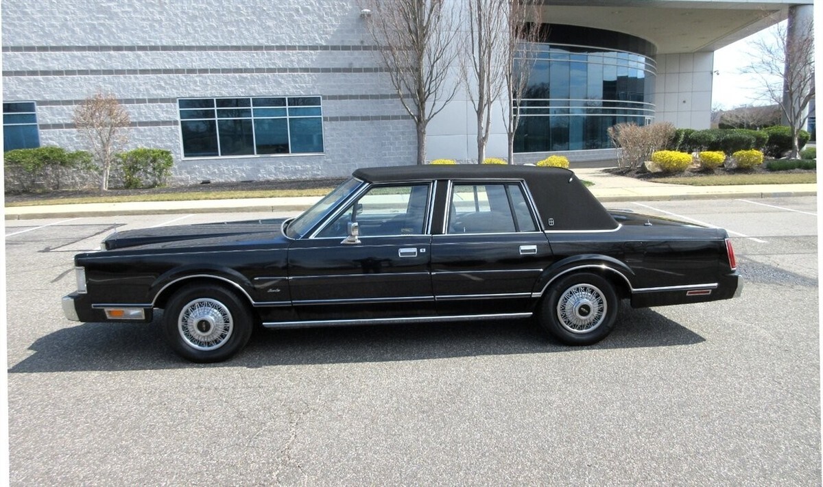 1988 Town Car Signature - photo 11