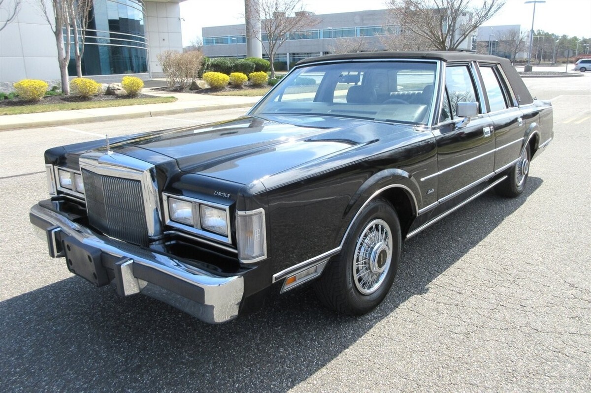1988 Town Car Signature - photo 5
