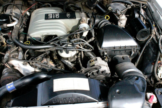 1988 Lincoln Town Car Signature Series - photo 12