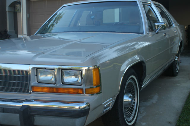 1988 Ford Crown Victoria LX - photo 7