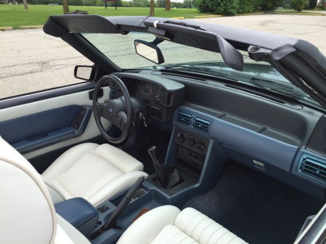 1988 Ford Mustang convertible - photo 5
