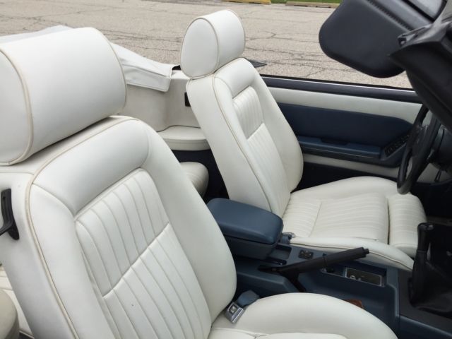1988 Ford Mustang convertible - photo 6
