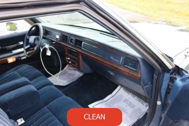 1988 Ford Crown Victoria LX - photo 3