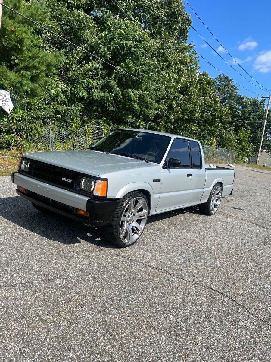 1988 Mazda B-Series Pickups CAB PLUS - photo 5