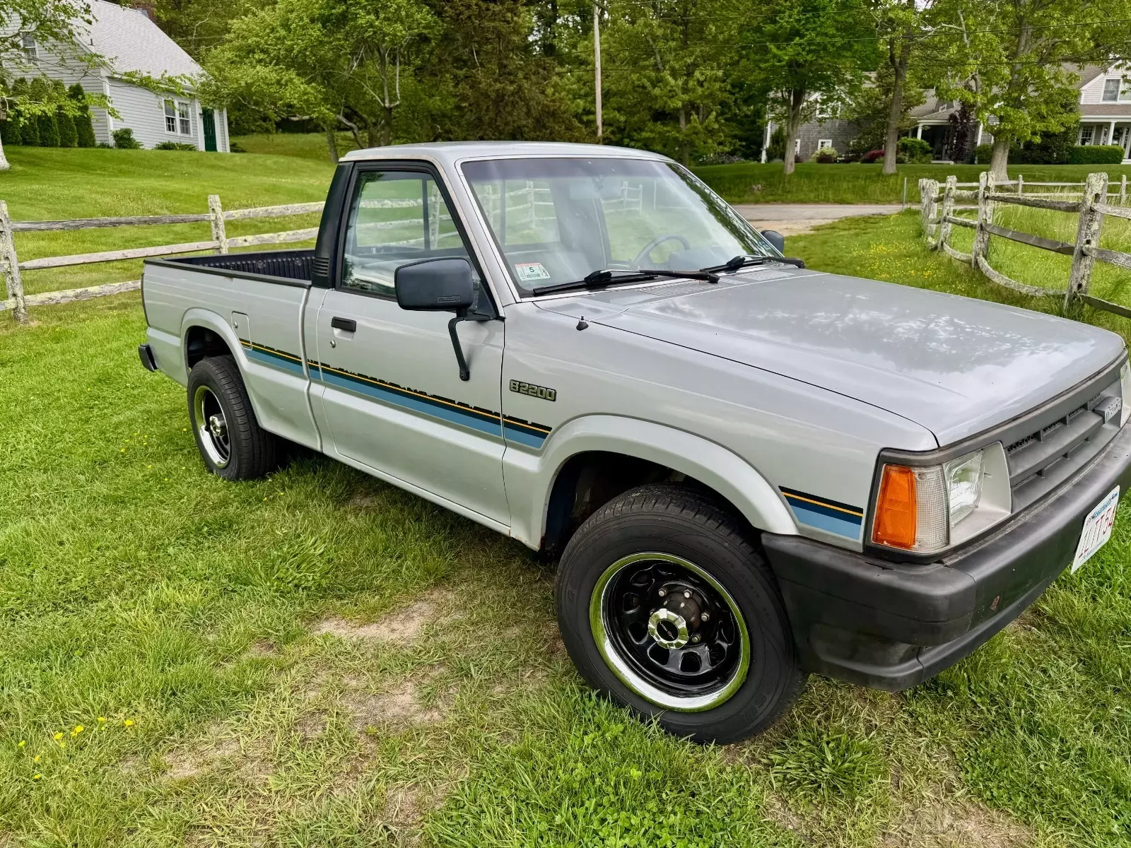 1988 Mazda B2200 1988 Mazda B2200 SHORT BED