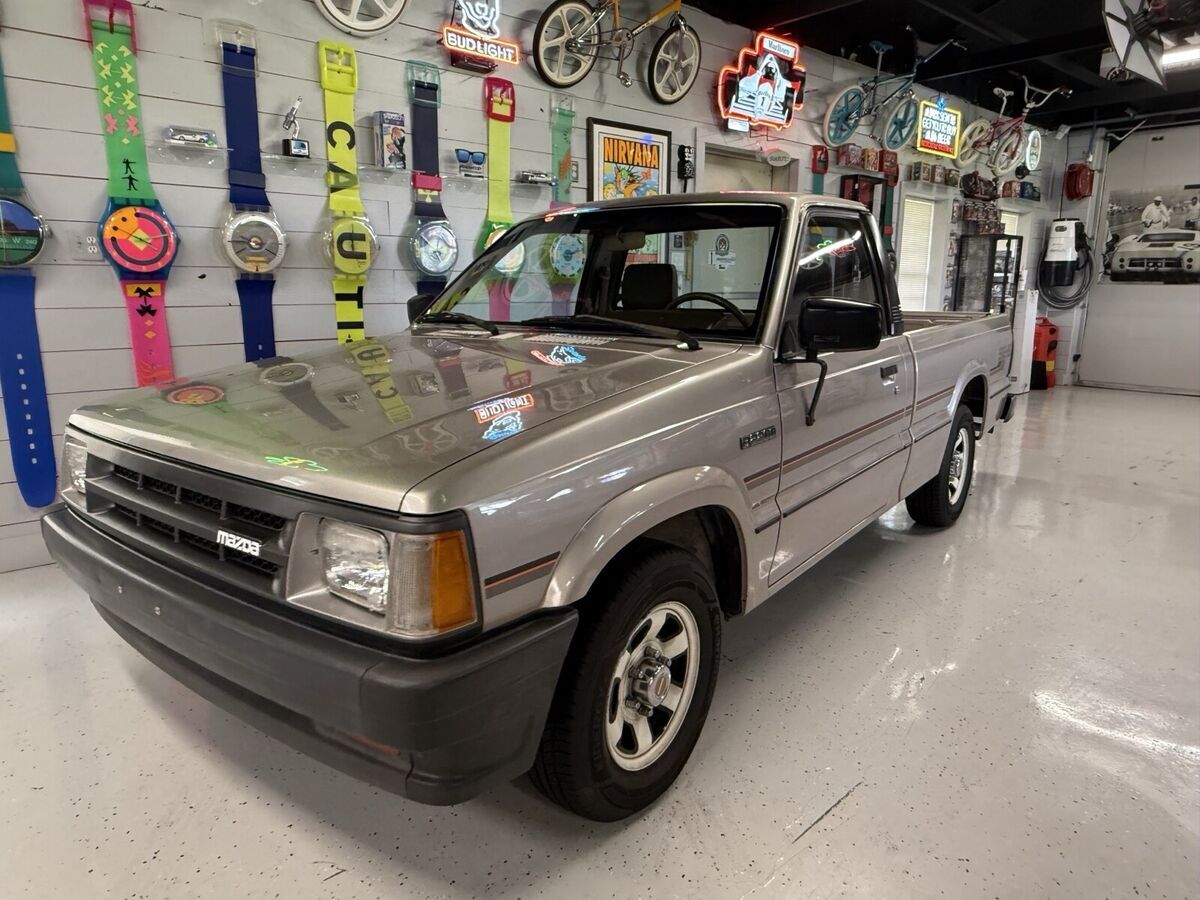 1988 Mazda B-Series Pickups SHORT BED - photo 2