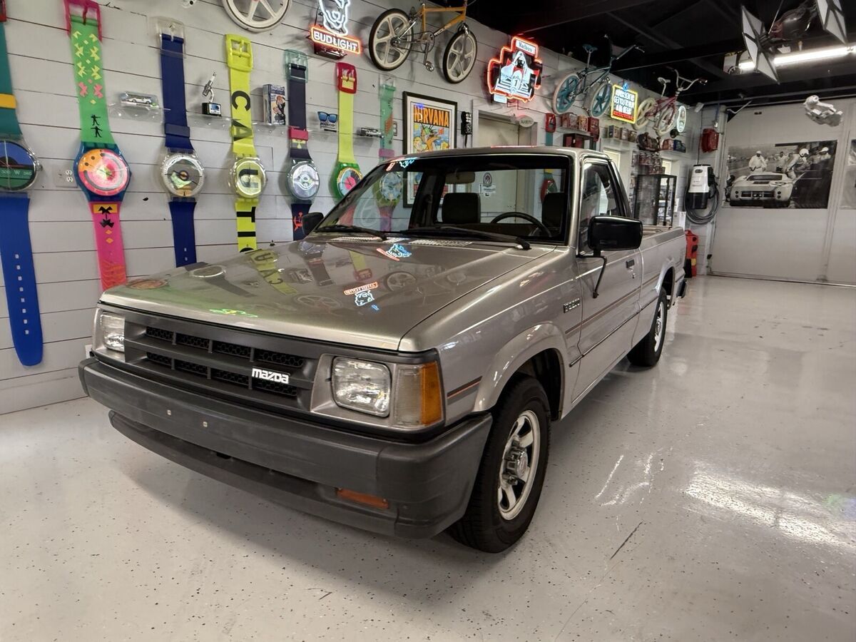 1988 Mazda B-Series Pickups SHORT BED - photo 4