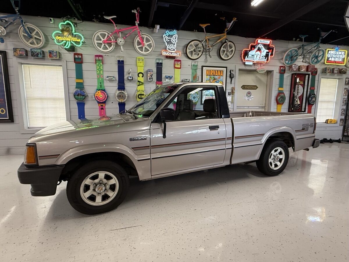 1988 Mazda B-Series Pickups SHORT BED - photo 6