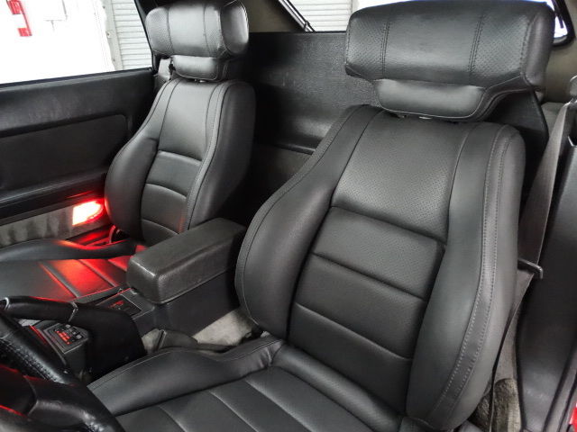 1988 Mazda RX-7 Base Manual 5-Speed RWD R2 1.3L Gasoline 1988 Mazda RX-7 Base Convertible 2-Door Manual 5-Speed R2 1.3L