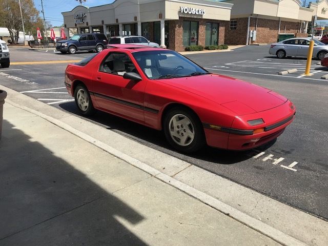 1988 Mazda RX-7 GXL 2-Door 1.3L 1988 Mazda RX-7