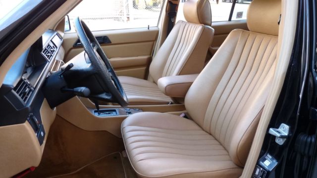 1988 Mercedes-Benz 200-Series 260E Sedan 4-Door - photo 9