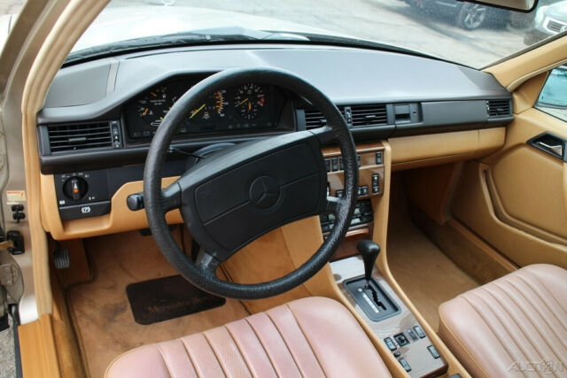 1988 Mercedes-Benz 300-Series 4 Dr - photo 10
