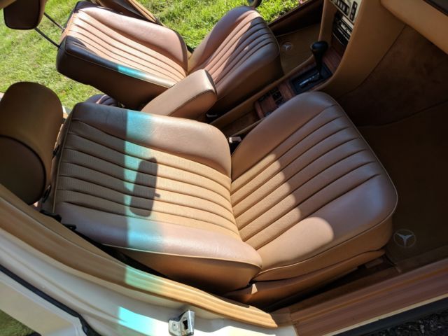 1988 Mercedes-Benz 300-Series Base Sedan 4-Door - photo 12
