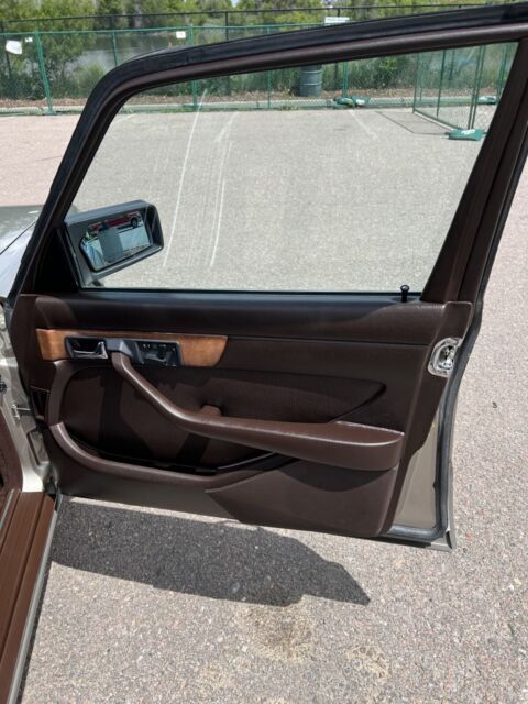 1988 Mercedes-Benz 560SEL - photo 9