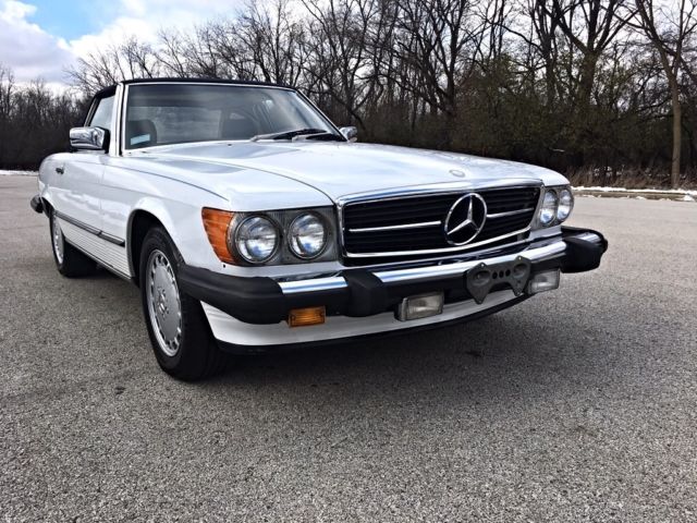 1988 Mercedes 560SL White over Navy Interior Like New 72K miles 1 Owner Holy Cow 1988 Mercedes-Benz SL-Class 560SL