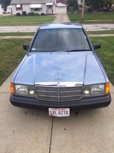 1988 Mercedes-Benz 190-Series - photo 2