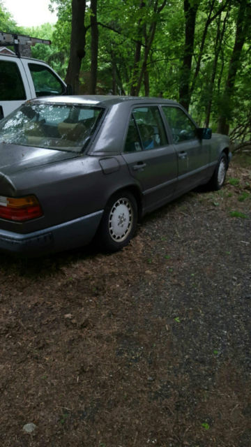 1988 Mercedes-Benz 300-Series 300E - photo 7