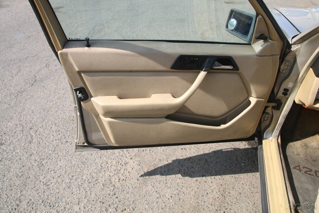 1988 Mercedes-Benz 300-Series 300 TE - photo 11