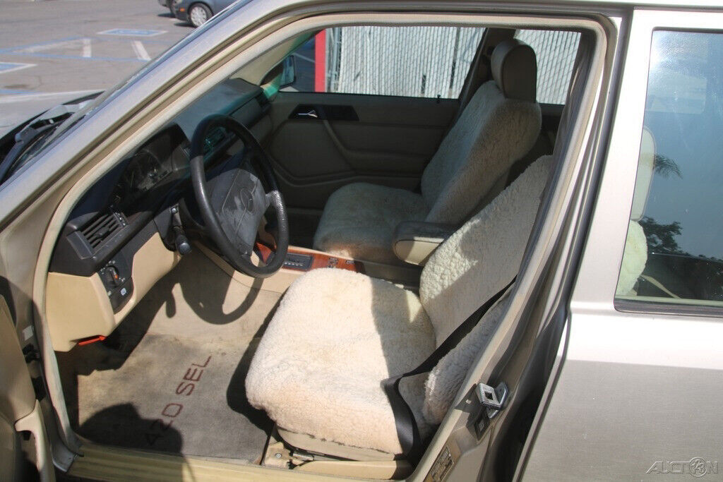 1988 Mercedes-Benz 300-Series 300 TE - photo 12