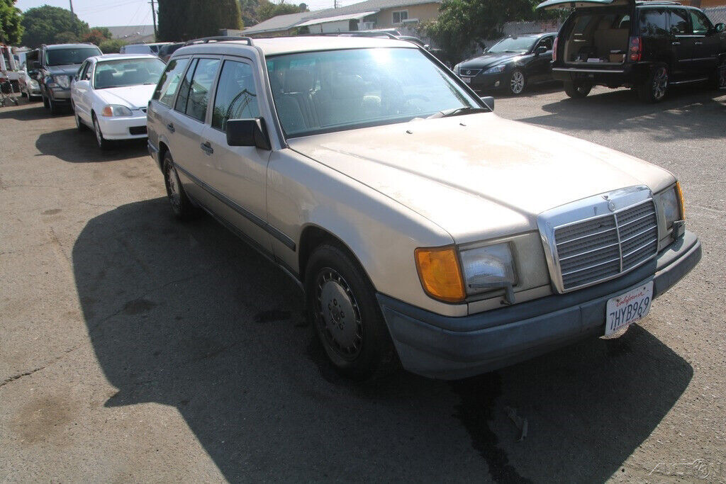 1988 Mercedes-Benz 300-Series 300 TE - photo 8