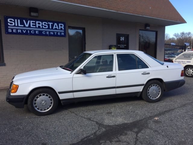 1988 Mercedes-Benz 300-Series SEDAN - photo 3