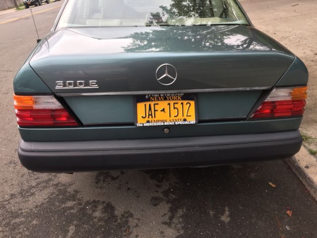 1988 Mercedes-Benz 300-Series 300E - photo 6