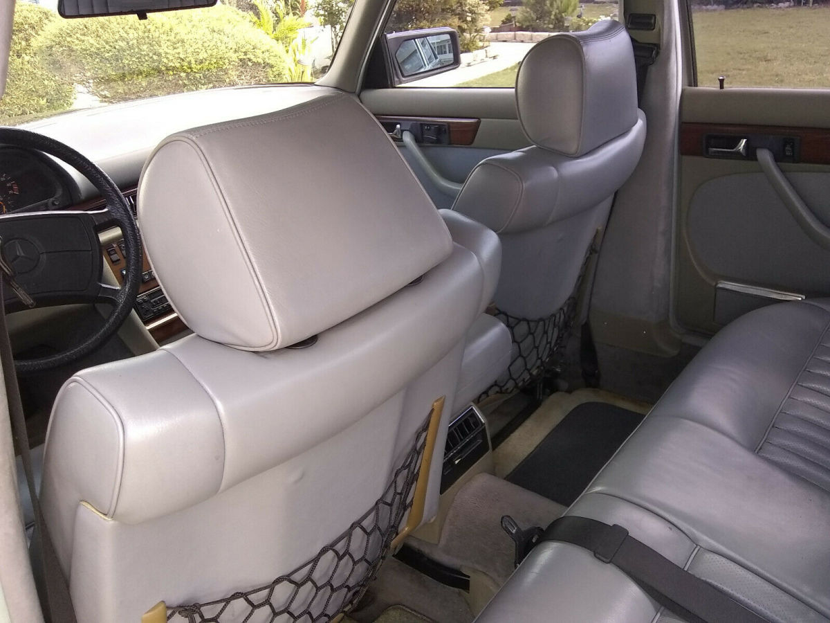 1988 Mercedes-Benz 300-Series - photo 13