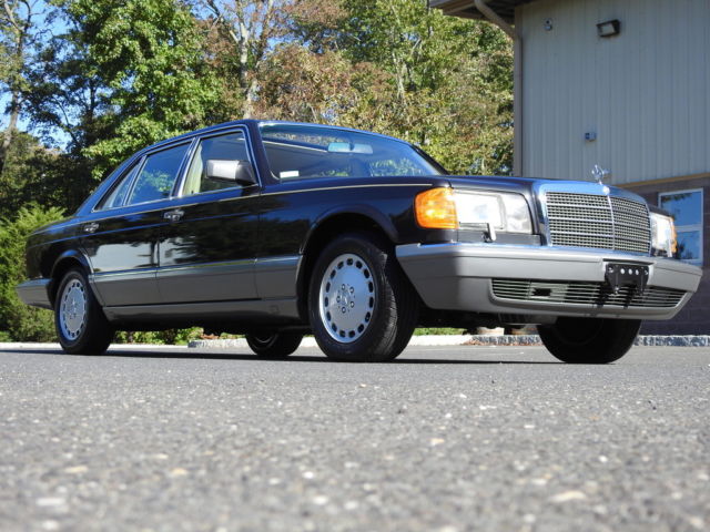 1988 Mercedes-Benz 300-Series Base Sedan 4-Door - photo 2
