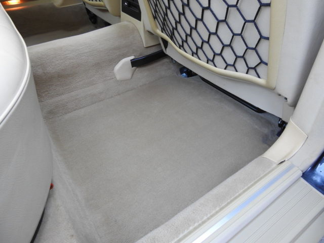 1988 Mercedes-Benz 300-Series Base Sedan 4-Door - photo 9