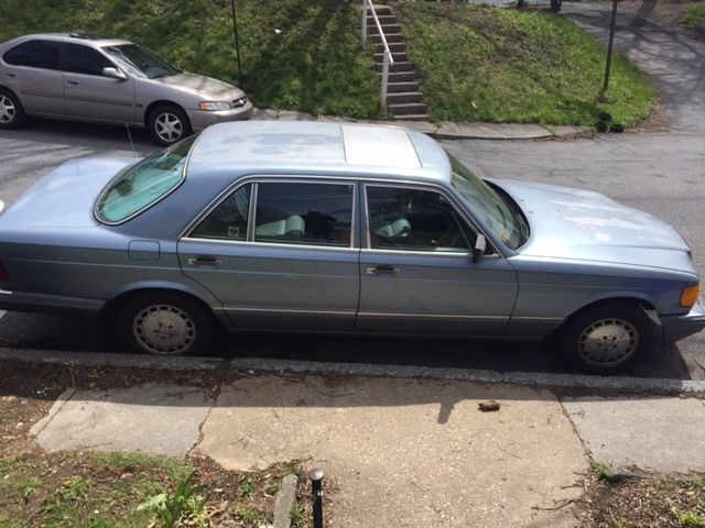 1988 Mercedes-Benz 420SEL 1988 Mercedes-Benz S-Class