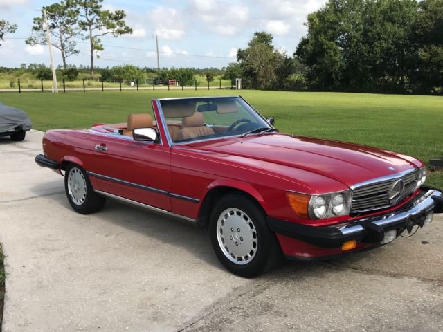 1988 Mercedes-Benz 560-Class 560 SL Automatic 2-Door Convertible New Leather Int 1988 Mercedes-Benz SL-Class Convertible