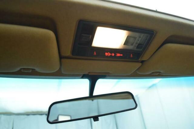 1988 Mercedes-Benz 500-Series 560sec - photo 11
