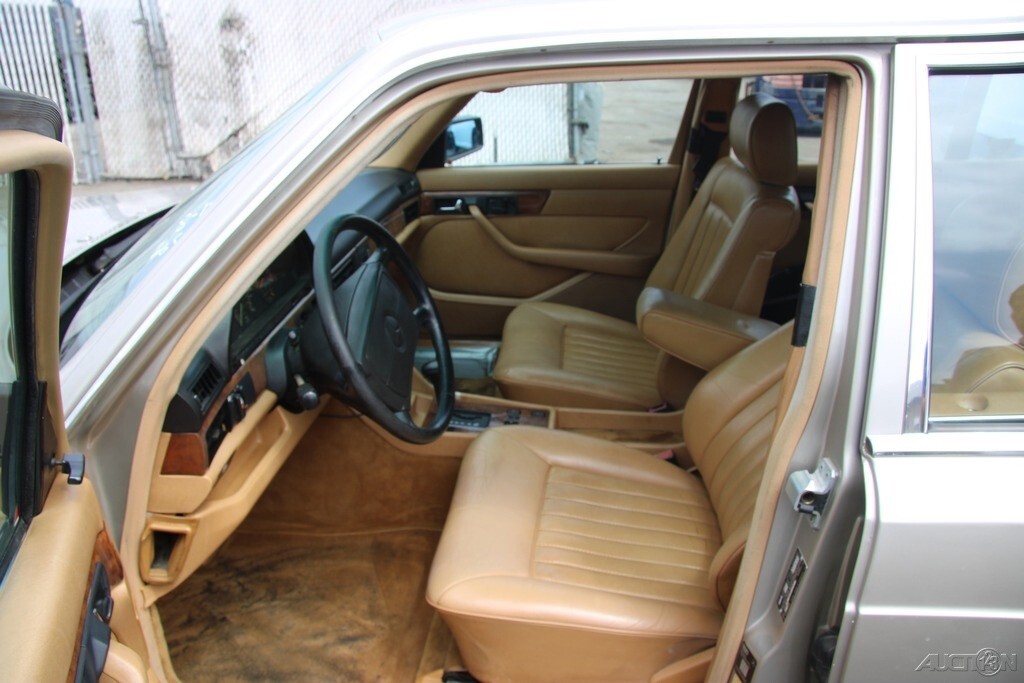 1988 Mercedes-Benz 500-Series 560 SEL - photo 12