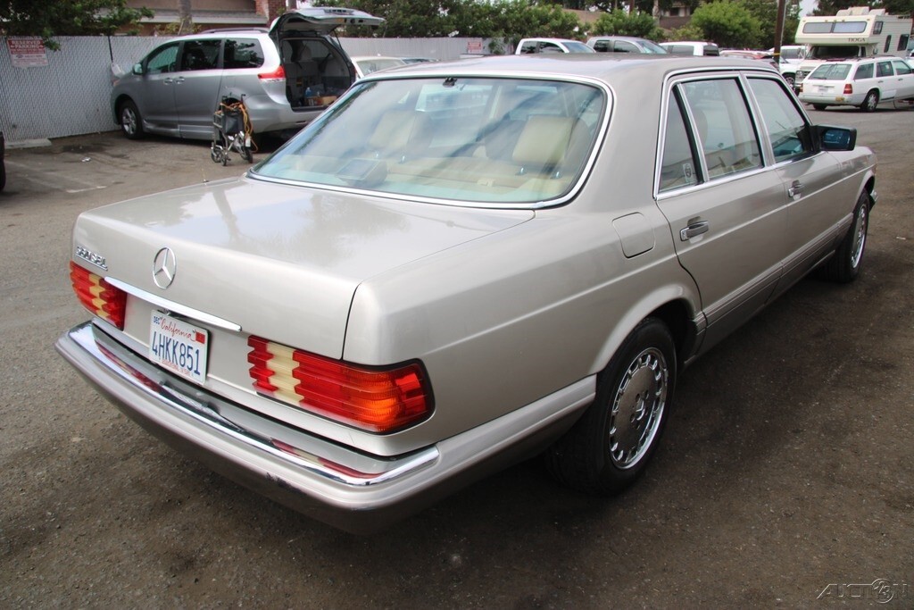 1988 Mercedes-Benz 500-Series 560 SEL - photo 6