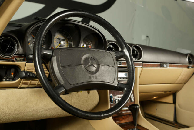 1988 Mercedes-Benz 500-Series 2dr Roadster 560SL - photo 2