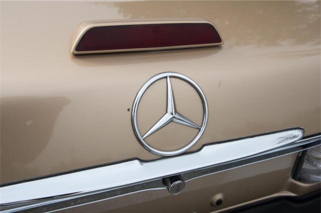 1988 Mercedes-Benz 500-Series 560SL - photo 11