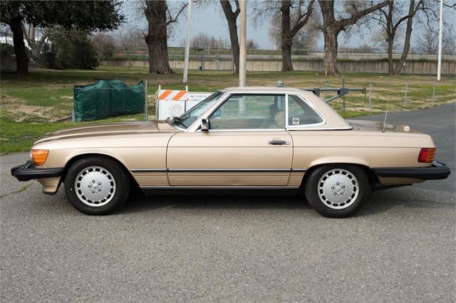 1988 Mercedes-Benz 500-Series 560SL - photo 2