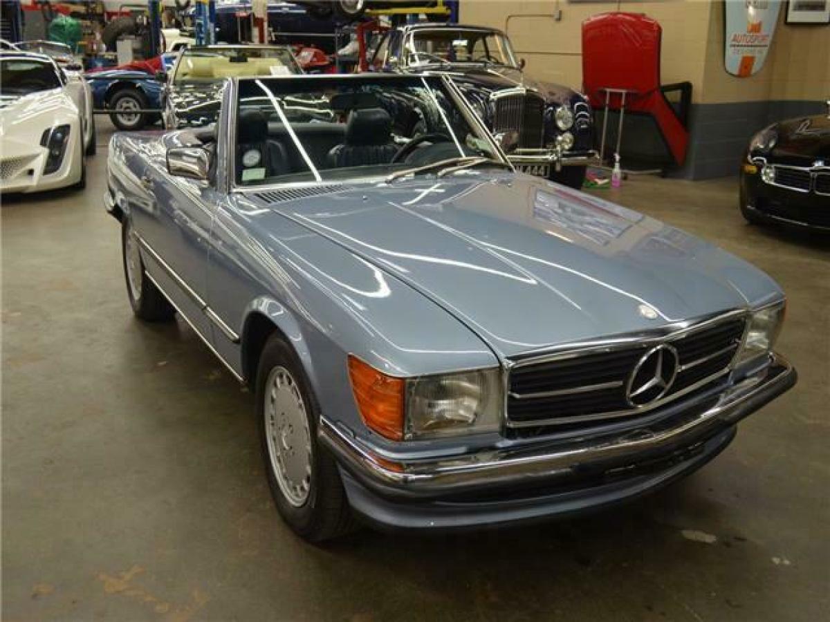 1988 Mercedes-Benz 560 Series 560SL 125837 Miles Diamond Blue convertible 8 Cyli 1988 Mercedes-Benz 500-Series 560SL