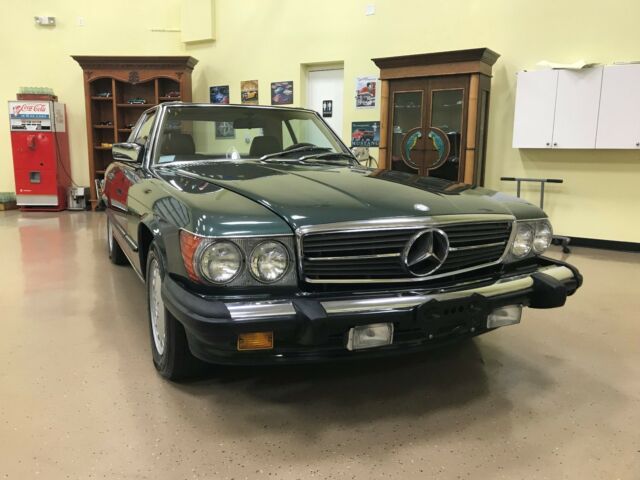 1988 Mercedes-Benz SL-Class 560 SL