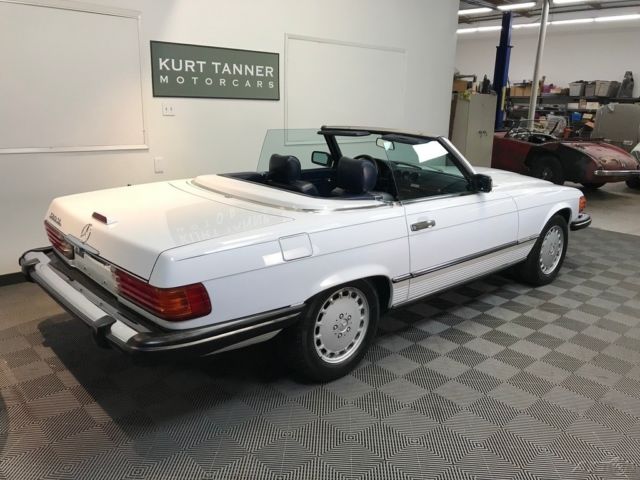 1988 Mercedes-Benz 500-Series ARCTIC WHITE WITH BLUE TRIM AND SOFT TOP - photo 4