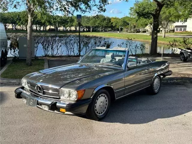 1988 Mercedes-Benz 560 SL investment grade 2 owner 1988 Mercedes-Benz SL-Class SL