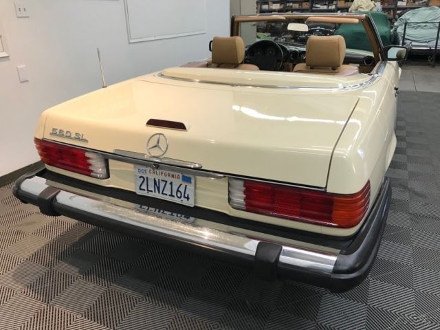 1988 Mercedes-Benz SL-Class 104,384 MILES. NICE DRIVING CAR. - photo 6