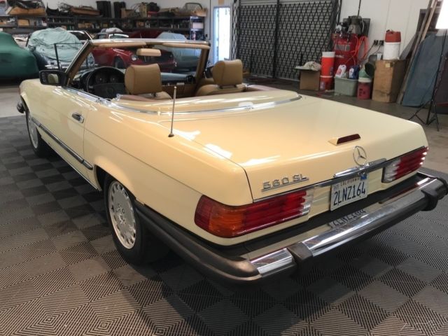 1988 Mercedes-Benz SL-Class 104,384 MILES. NICE DRIVING CAR. - photo 7