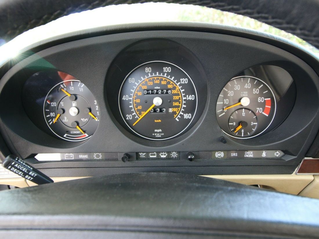 1988 Mercedes-Benz SL-Class 560SL - photo 13